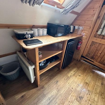 Glamping Life Retreat Apartment Nantmel ภายนอก รูปภาพ