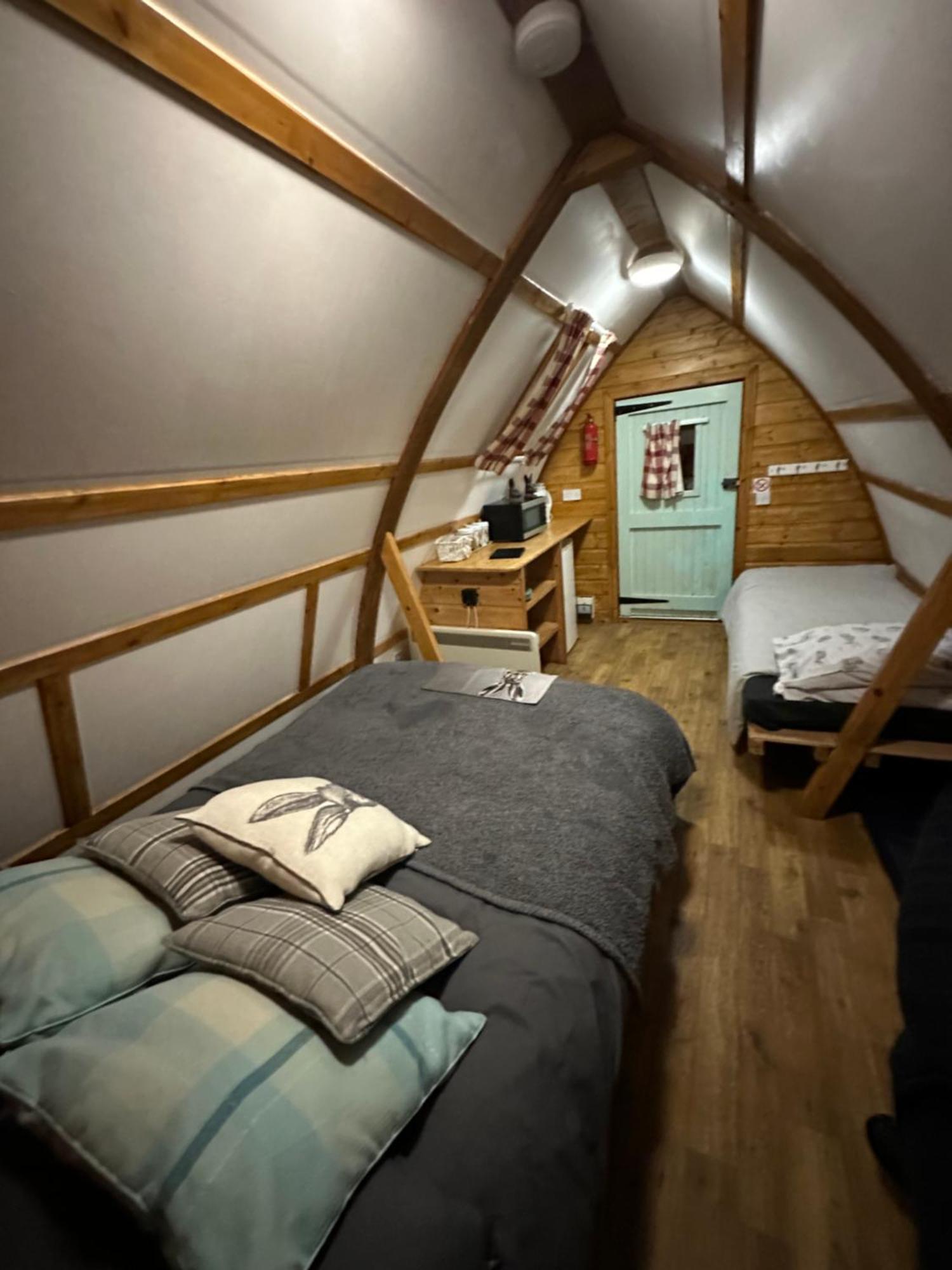 Glamping Life Retreat Apartment Nantmel ภายนอก รูปภาพ