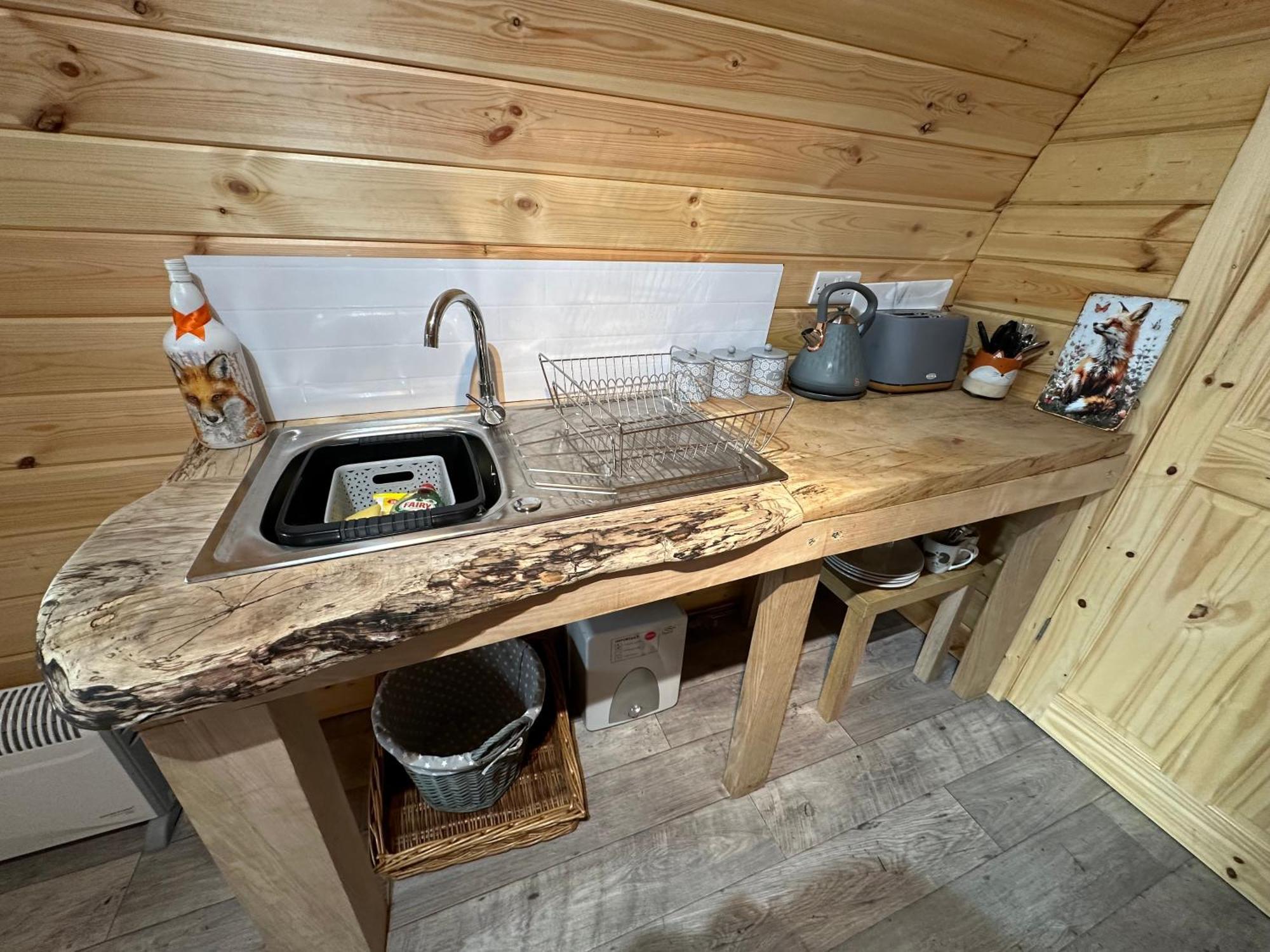 Glamping Life Retreat Apartment Nantmel ภายนอก รูปภาพ