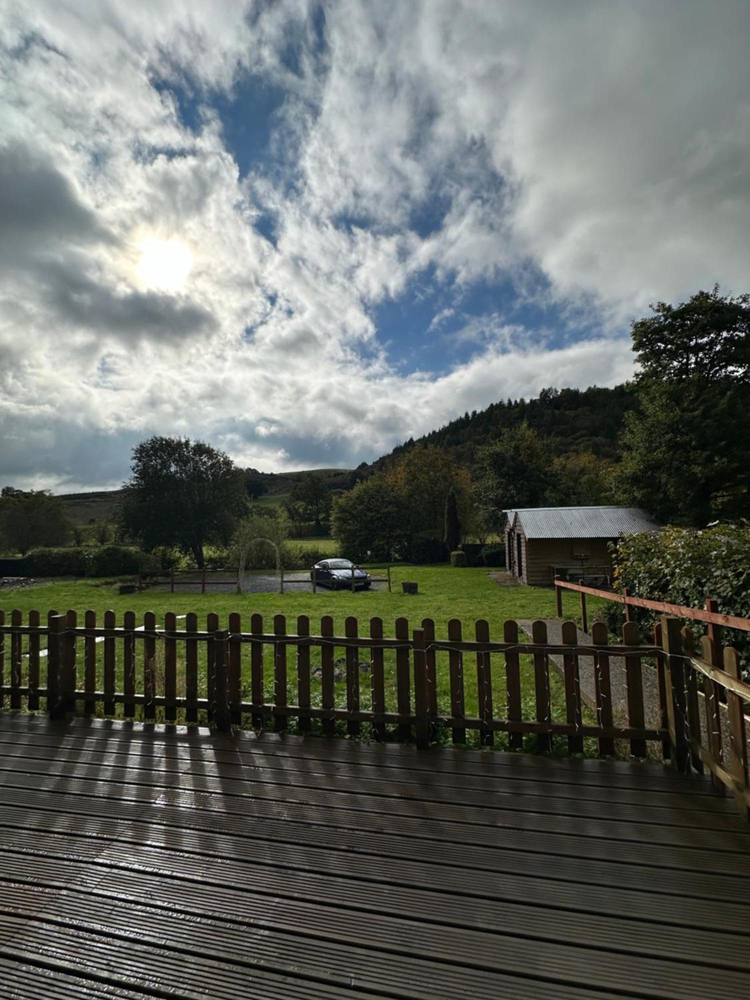 Glamping Life Retreat Apartment Nantmel ภายนอก รูปภาพ